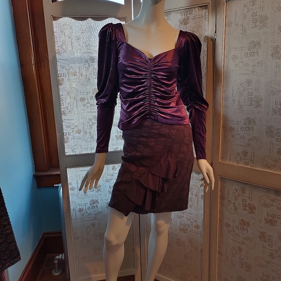 Express NWT Rich Velvet Purple Sweetheart Long sleeve Top S - Picture 9 of 11